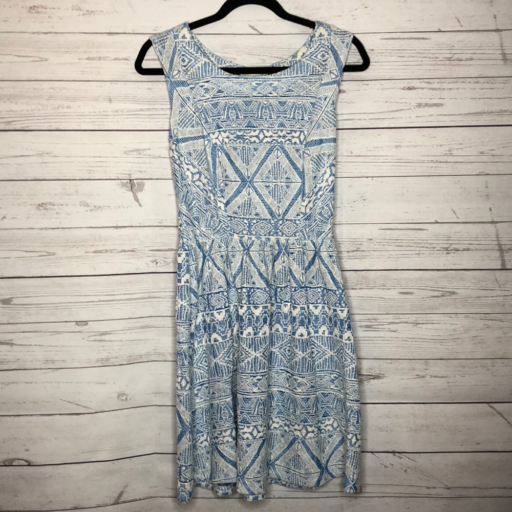 Socialite sleeveless dress.
